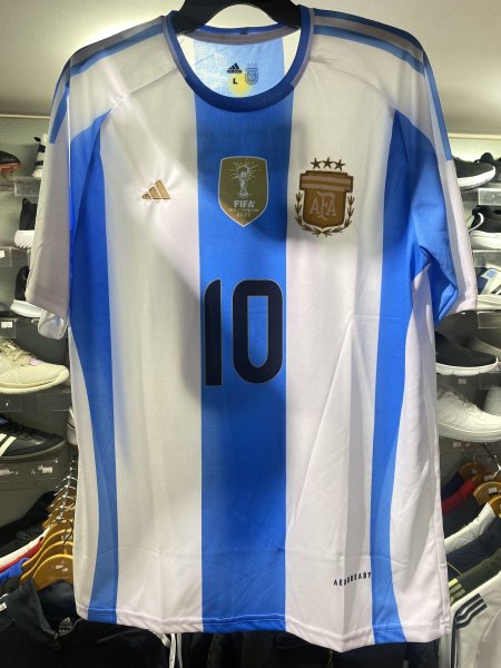 تيشيرت الأرجنتين ميسي مونديال 2022