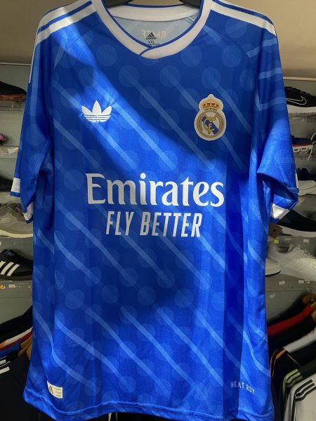 تيشيرت ريال مدريد الثالث 2026