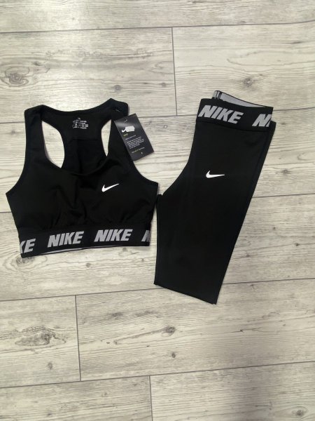 بدلة رياضية توب مع فيزون